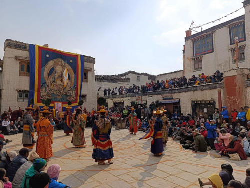 Upper Mustang Tiji Festival Jeep Tour 2025 und 2026
